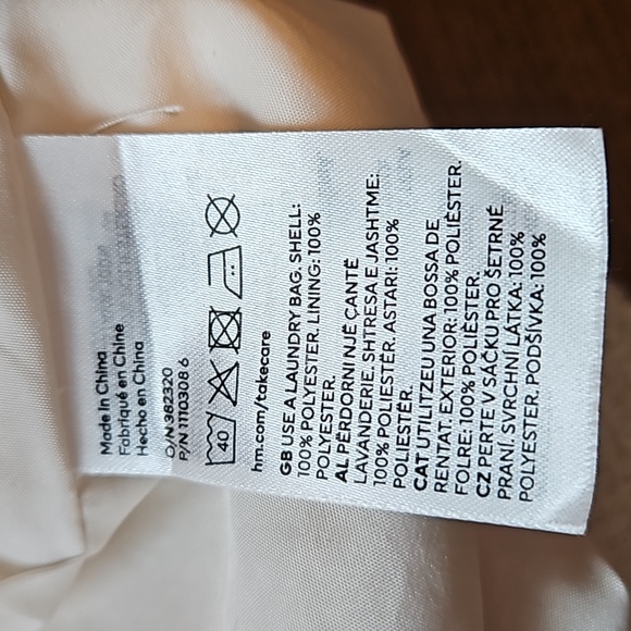 Chic H & M White Tweed Cropped Jacket - Picture 9 of 9